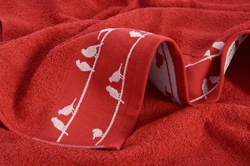 Darčekový balíček uteráka a osušky HELIX vínový (2)