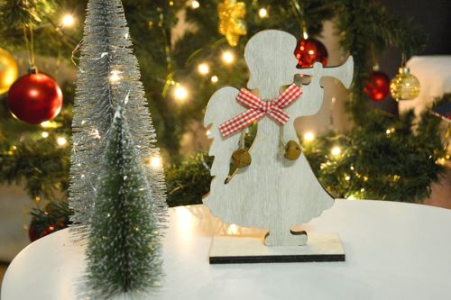 Drevená dekorácia ANJELIK
