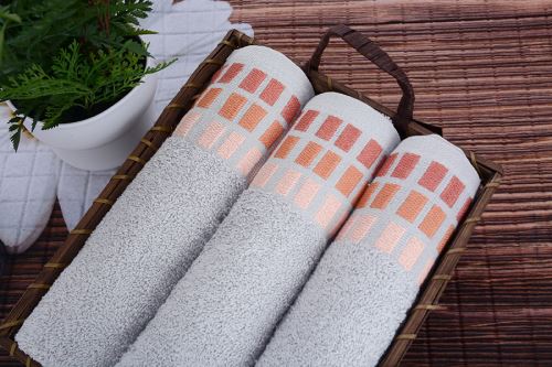 Uterák DERNA koralový (2)