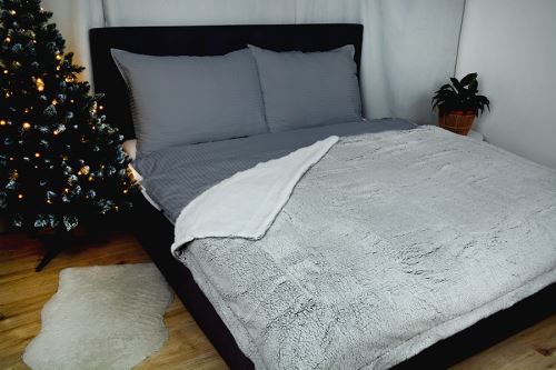 Obojstranná deka BERA strieborná (2)