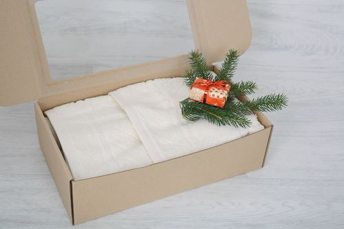 Darčekový balíček uteráka a osušky ALIVA krémový